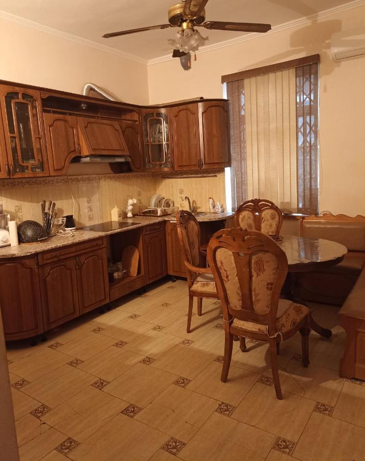 Hotel By The Sea Rozetta Sochumi Zimmer foto